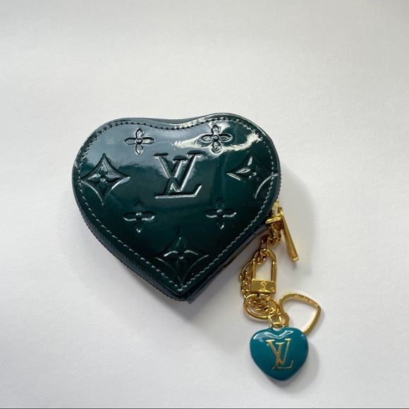 Louis Vuitton Accessories - Dark Green Louis Vuitton key chain coin purse